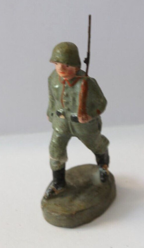 Soldat gewehr defekt helm